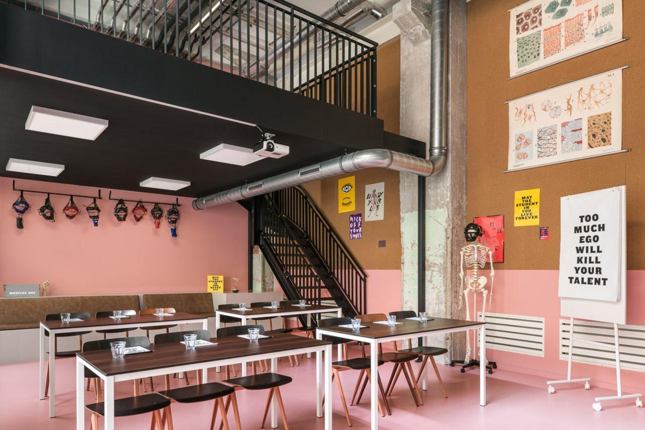 Hotel The Social Hub Maastricht Esterno foto