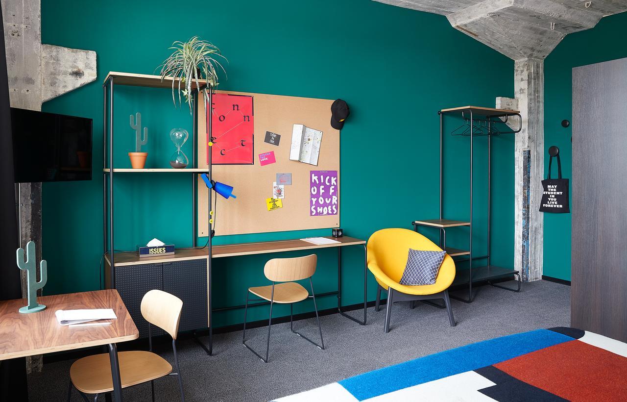 Hotel The Social Hub Maastricht Esterno foto