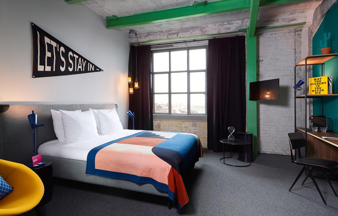 Hotel The Social Hub Maastricht Esterno foto