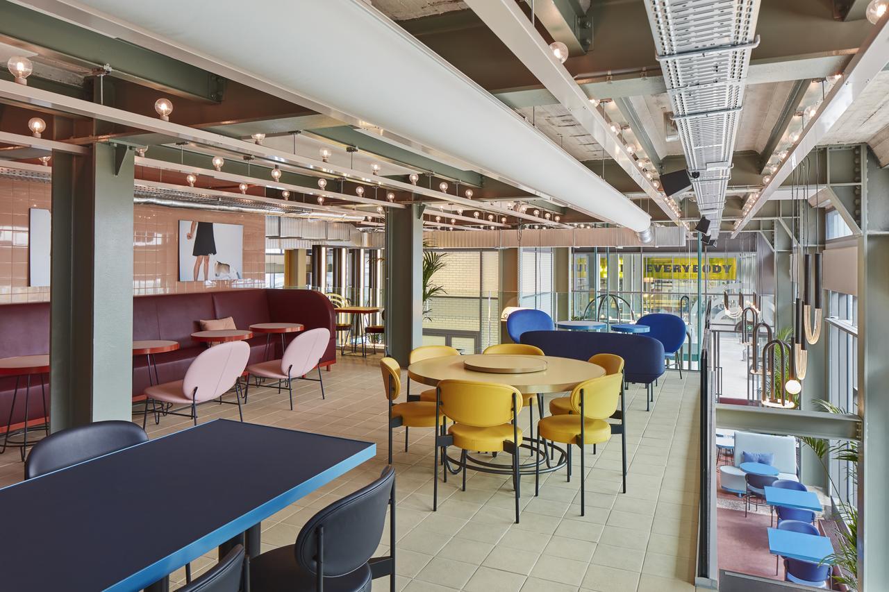 Hotel The Social Hub Maastricht Esterno foto